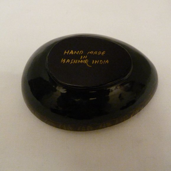 Hand made Lacquered Trinket Box Made in Kashmir, India Jungle Scene With Tiger - Picture 7 of 9